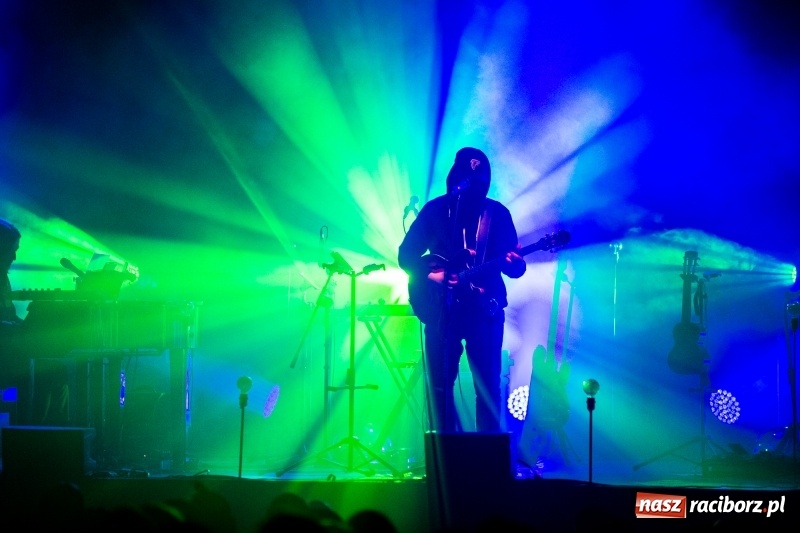 Zdjęcie w galerii na portalu naszraciborz.pl: Kortez na deskach Raciborskiego Centrum Kultury wiadomości z regionu