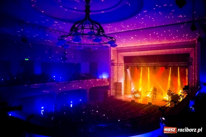 Zdjęcie w galerii na portalu naszraciborz.pl: Kortez na deskach Raciborskiego Centrum Kultury wiadomości z regionu