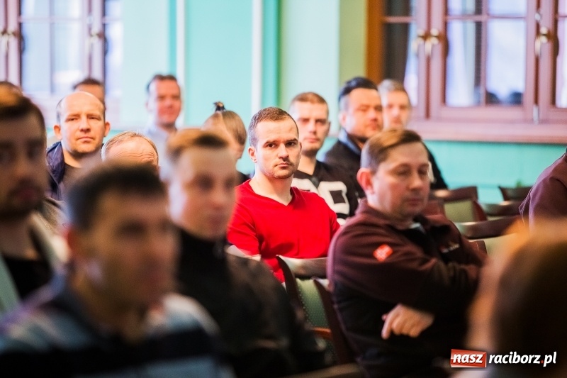 Zdjęcie w galerii na portalu naszraciborz.pl: Konferencja dla trenerów piłki nożnej za nami wiadomości z regionu