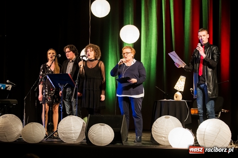 Zdjęcie w galerii na portalu naszraciborz.pl: Suplement do walentynek w DK Strzecha wiadomości z regionu