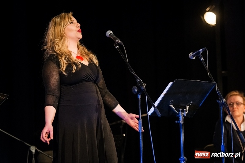 Zdjęcie w galerii na portalu naszraciborz.pl: Suplement do walentynek w DK Strzecha wiadomości z regionu