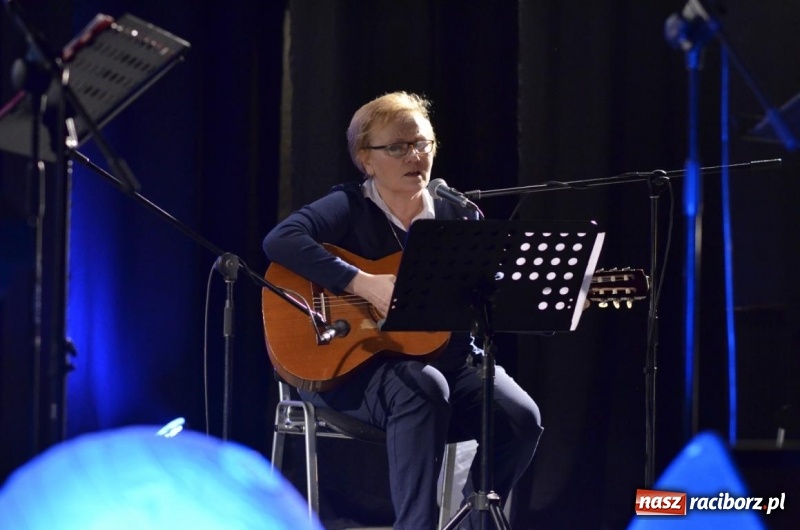 Zdjęcie w galerii na portalu naszraciborz.pl: Suplement do walentynek w DK Strzecha wiadomości z regionu