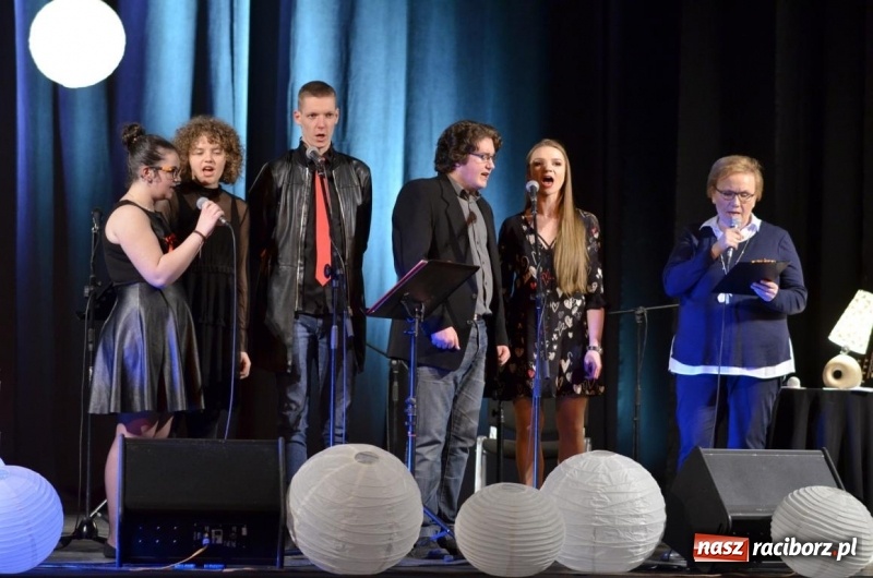 Zdjęcie w galerii na portalu naszraciborz.pl: Suplement do walentynek w DK Strzecha wiadomości z regionu