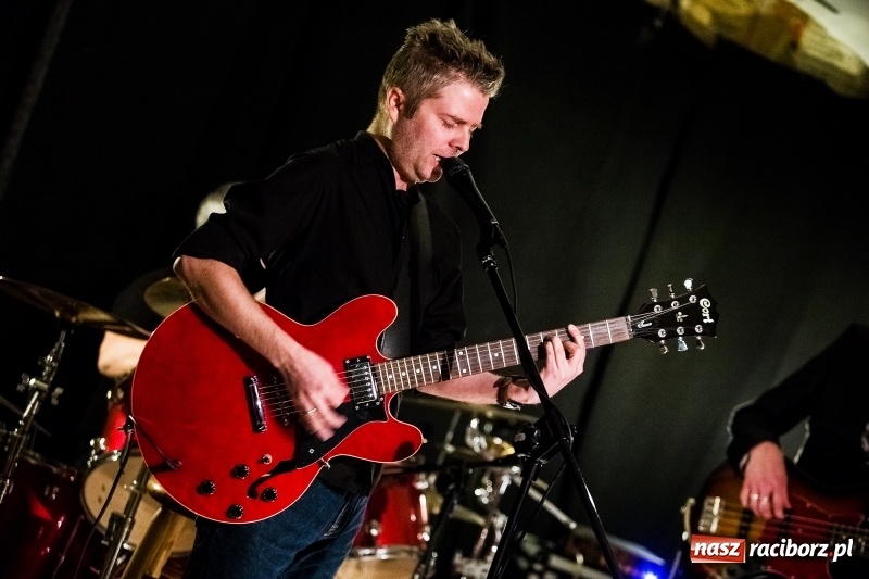 Zdjęcie w galerii na portalu naszraciborz.pl: Koncert St. James Hotel na Końcu Świata wiadomości z regionu