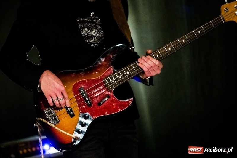 Zdjęcie w galerii na portalu naszraciborz.pl: Koncert St. James Hotel na Końcu Świata wiadomości z regionu