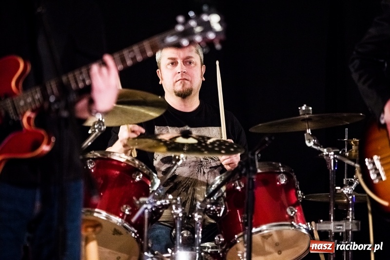 Zdjęcie w galerii na portalu naszraciborz.pl: Koncert St. James Hotel na Końcu Świata wiadomości z regionu