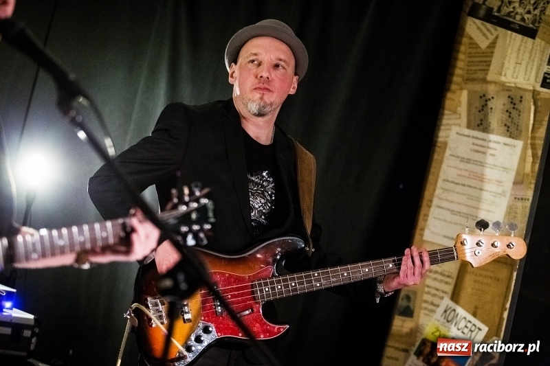 Zdjęcie w galerii na portalu naszraciborz.pl: Koncert St. James Hotel na Końcu Świata wiadomości z regionu