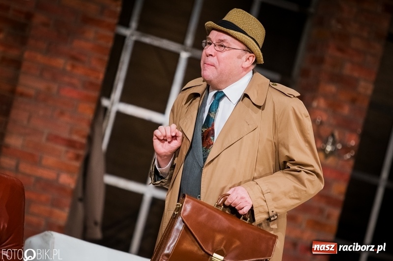 Zdjęcie w galerii na portalu naszraciborz.pl: Przekręt (nie)doskonały, czyli kto widział Pannę Flint? w RCK wiadomości z regionu