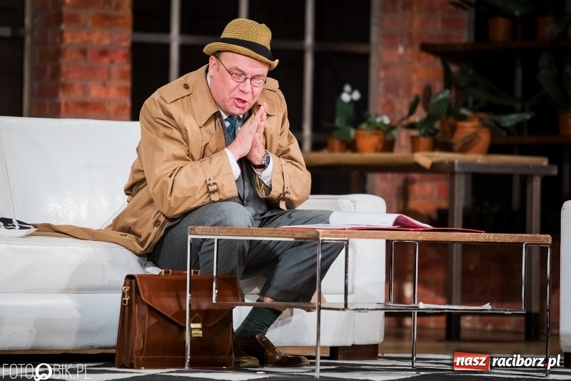 Zdjęcie w galerii na portalu naszraciborz.pl: Przekręt (nie)doskonały, czyli kto widział Pannę Flint? w RCK wiadomości z regionu