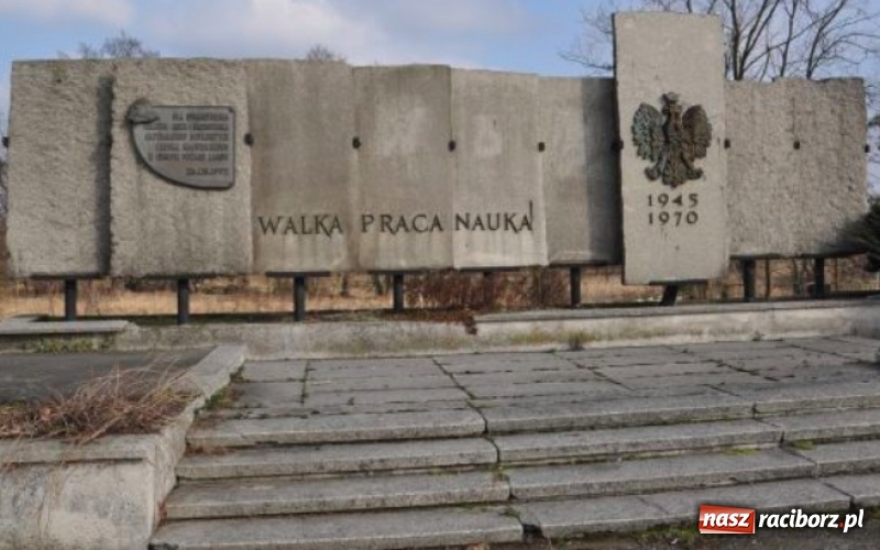 Zdjęcie w galerii na portalu naszraciborz.pl: Bez konsultacji się nie obędzie. IPN w Kuźni Raciborskiej wiadomości z regionu