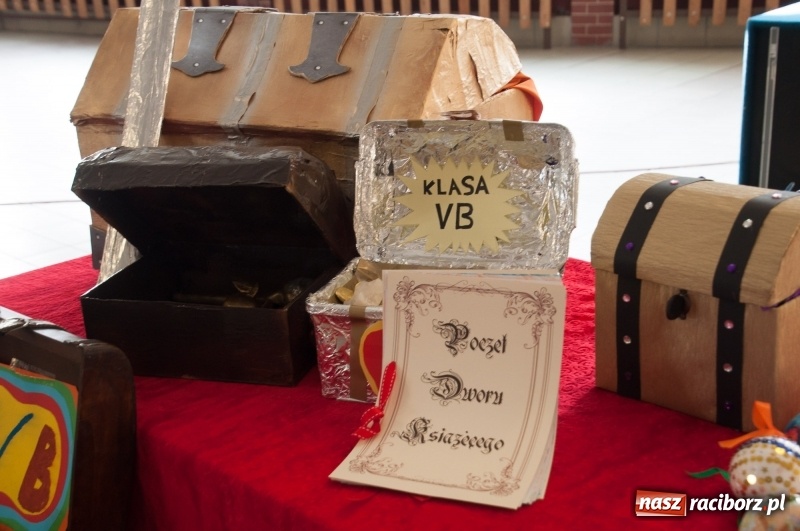 Zdjęcie w galerii na portalu naszraciborz.pl: Szkoła Podstawowa nr 18 obchodziła dzień swoich patronów – Książąt Raciborskich wiadomości z regionu