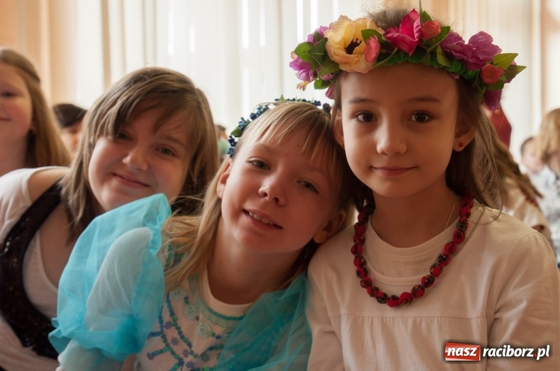 Zdjęcie w galerii na portalu naszraciborz.pl: Szkoła Podstawowa nr 18 obchodziła dzień swoich patronów – Książąt Raciborskich wiadomości z regionu