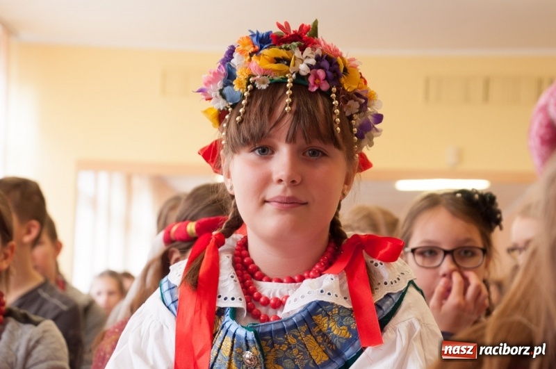 Zdjęcie w galerii na portalu naszraciborz.pl: Szkoła Podstawowa nr 18 obchodziła dzień swoich patronów – Książąt Raciborskich wiadomości z regionu