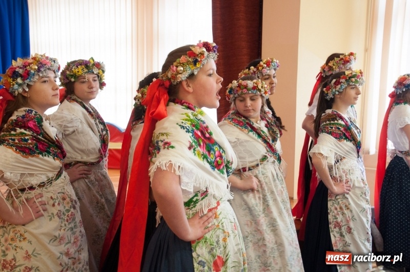 Zdjęcie w galerii na portalu naszraciborz.pl: Szkoła Podstawowa nr 18 obchodziła dzień swoich patronów – Książąt Raciborskich wiadomości z regionu