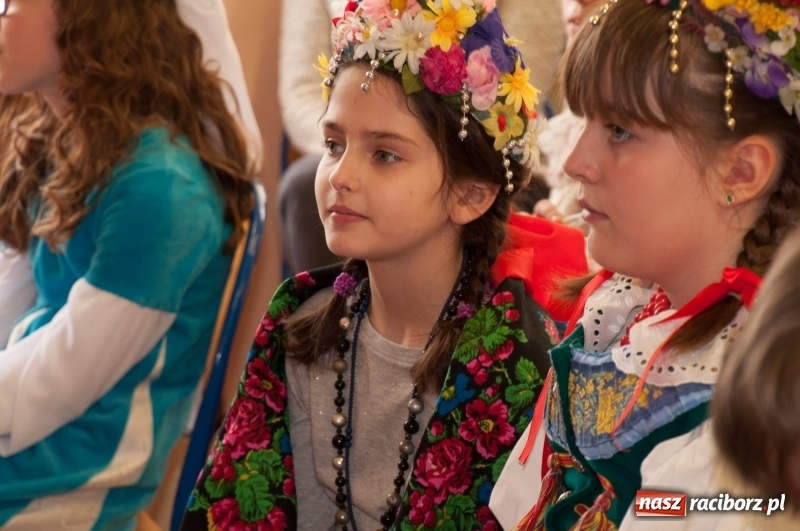 Zdjęcie w galerii na portalu naszraciborz.pl: Szkoła Podstawowa nr 18 obchodziła dzień swoich patronów – Książąt Raciborskich wiadomości z regionu