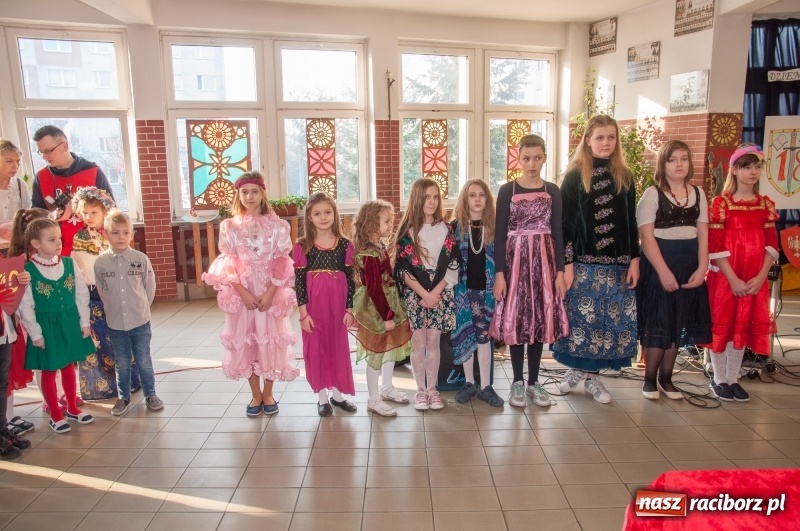 Zdjęcie w galerii na portalu naszraciborz.pl: Szkoła Podstawowa nr 18 obchodziła dzień swoich patronów – Książąt Raciborskich wiadomości z regionu