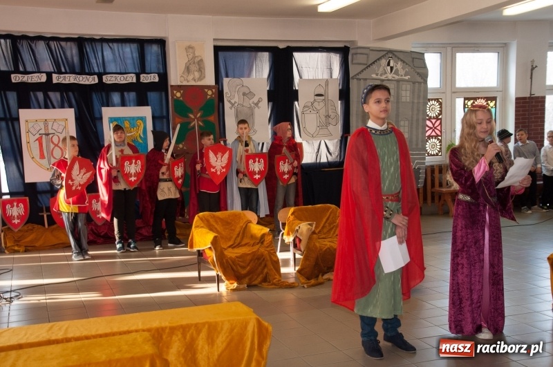 Zdjęcie w galerii na portalu naszraciborz.pl: Szkoła Podstawowa nr 18 obchodziła dzień swoich patronów – Książąt Raciborskich wiadomości z regionu