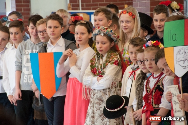 Zdjęcie w galerii na portalu naszraciborz.pl: Szkoła Podstawowa nr 18 obchodziła dzień swoich patronów – Książąt Raciborskich wiadomości z regionu