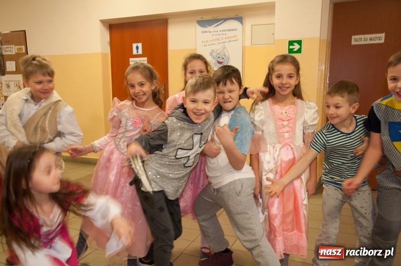 Zdjęcie w galerii na portalu naszraciborz.pl: Szkoła Podstawowa nr 18 obchodziła dzień swoich patronów – Książąt Raciborskich wiadomości z regionu