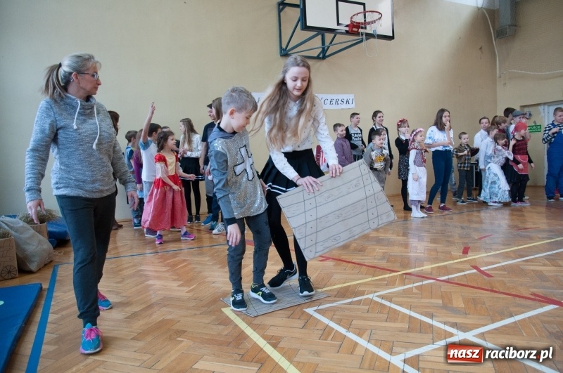 Zdjęcie w galerii na portalu naszraciborz.pl: Szkoła Podstawowa nr 18 obchodziła dzień swoich patronów – Książąt Raciborskich wiadomości z regionu