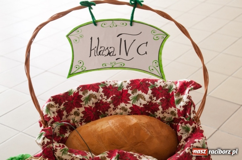 Zdjęcie w galerii na portalu naszraciborz.pl: Szkoła Podstawowa nr 18 obchodziła dzień swoich patronów – Książąt Raciborskich wiadomości z regionu