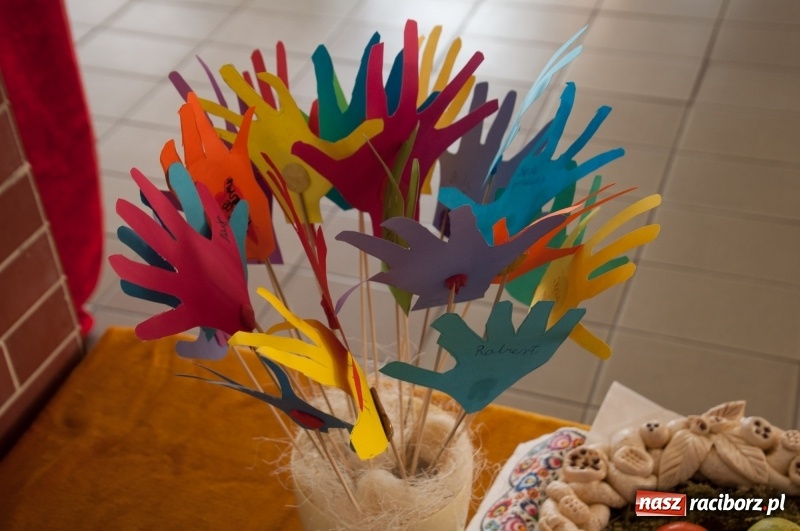 Zdjęcie w galerii na portalu naszraciborz.pl: Szkoła Podstawowa nr 18 obchodziła dzień swoich patronów – Książąt Raciborskich wiadomości z regionu