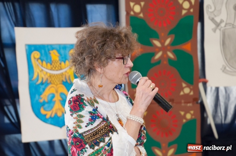 Zdjęcie w galerii na portalu naszraciborz.pl: Szkoła Podstawowa nr 18 obchodziła dzień swoich patronów – Książąt Raciborskich wiadomości z regionu