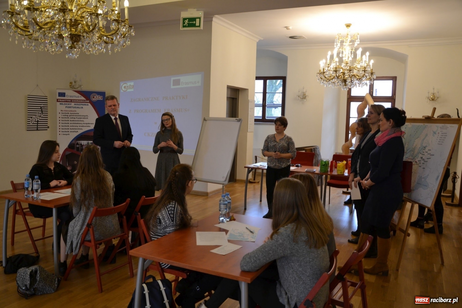 Zdjęcie w galerii na portalu naszraciborz.pl: Czy leci z nami pilot? - trzecia edycja konkursu dla gimnazjalistów za nami  wiadomości z regionu