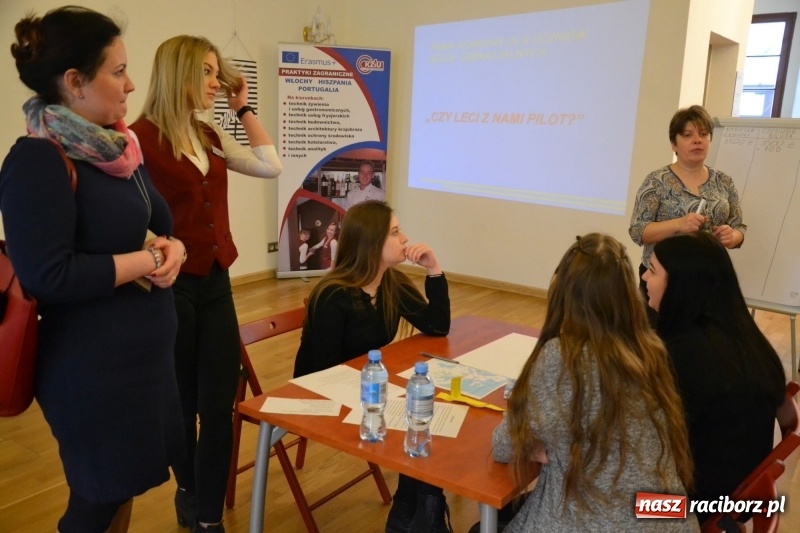 Zdjęcie w galerii na portalu naszraciborz.pl: Czy leci z nami pilot? - trzecia edycja konkursu dla gimnazjalistów za nami  wiadomości z regionu