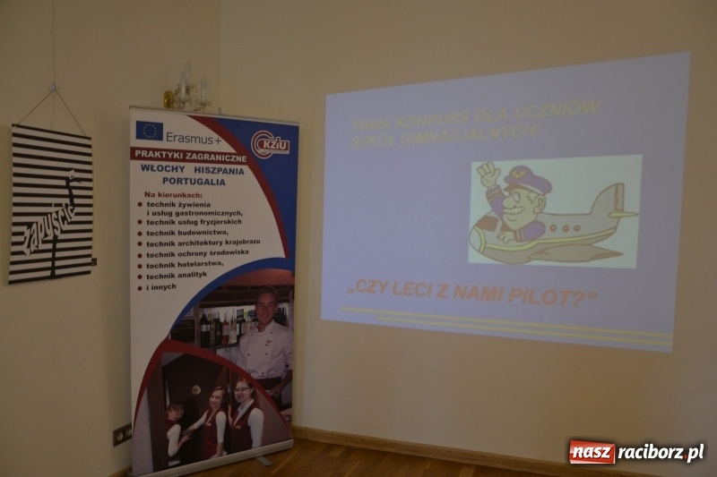 Zdjęcie w galerii na portalu naszraciborz.pl: Czy leci z nami pilot? - trzecia edycja konkursu dla gimnazjalistów za nami  wiadomości z regionu