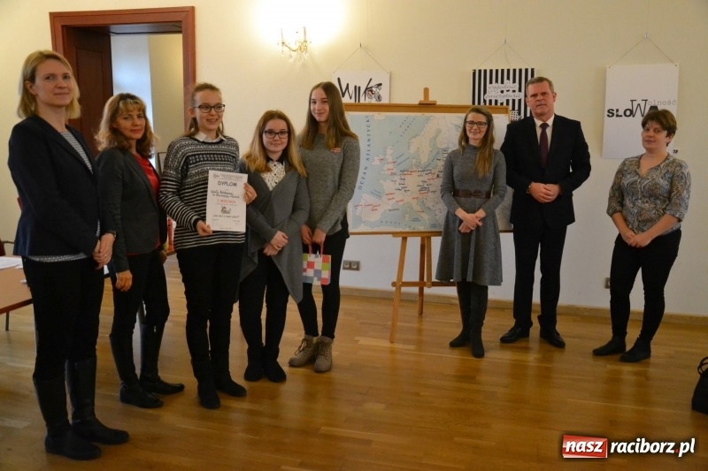 Zdjęcie w galerii na portalu naszraciborz.pl: Czy leci z nami pilot? - trzecia edycja konkursu dla gimnazjalistów za nami  wiadomości z regionu