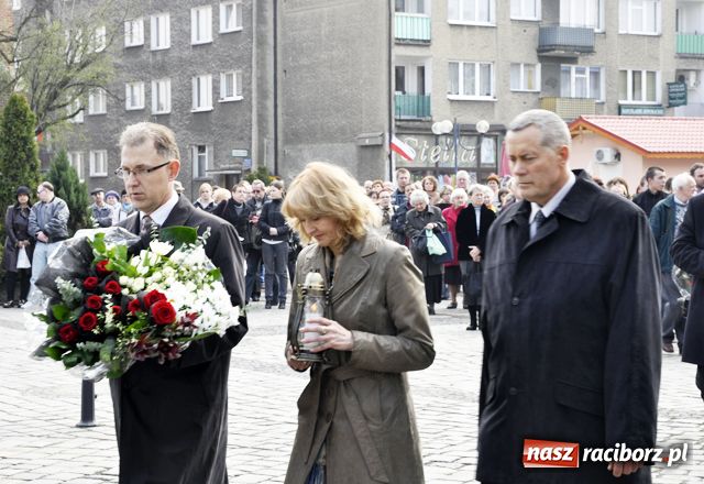 Zdjęcie w galerii na portalu naszraciborz.pl: Oddali cześć ofiarom katastrofy  wiadomości z regionu