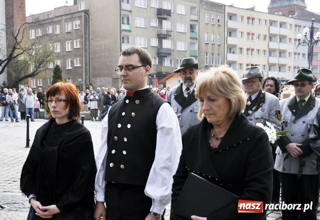 Zdjęcie w galerii na portalu naszraciborz.pl: Oddali cześć ofiarom katastrofy  wiadomości z regionu