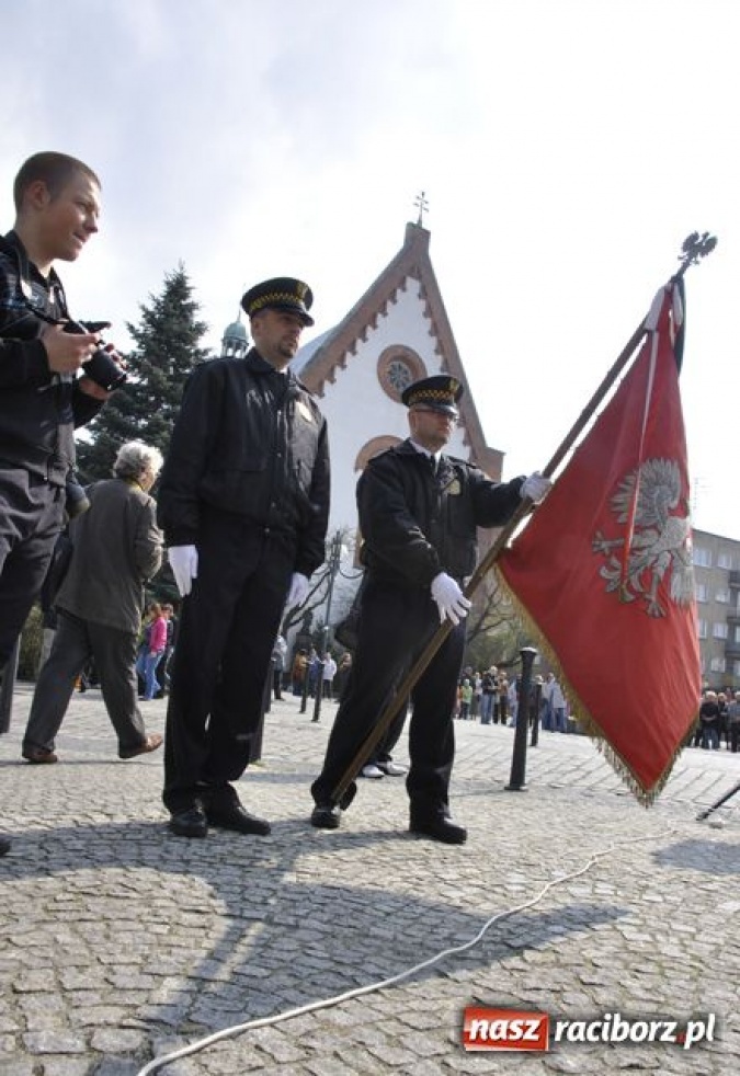Zdjęcie w galerii na portalu naszraciborz.pl: Oddali cześć ofiarom katastrofy  wiadomości z regionu