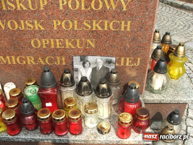 Zdjęcie w galerii na portalu naszraciborz.pl: Oddali cześć ofiarom katastrofy  wiadomości z regionu