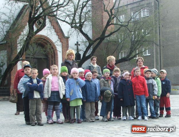 Zdjęcie w galerii na portalu naszraciborz.pl: Oddali cześć ofiarom katastrofy  wiadomości z regionu