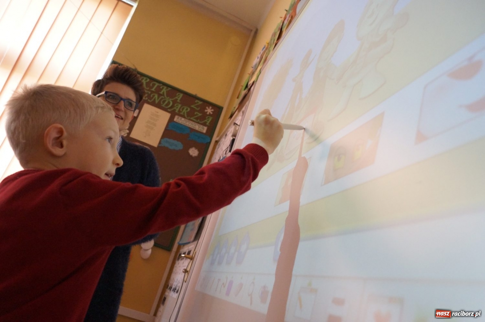 Zdjęcie w galerii na portalu naszraciborz.pl: Szkoła w Nędzy od kuchni. Przedszkolaki na dniu otwartym wiadomości z regionu