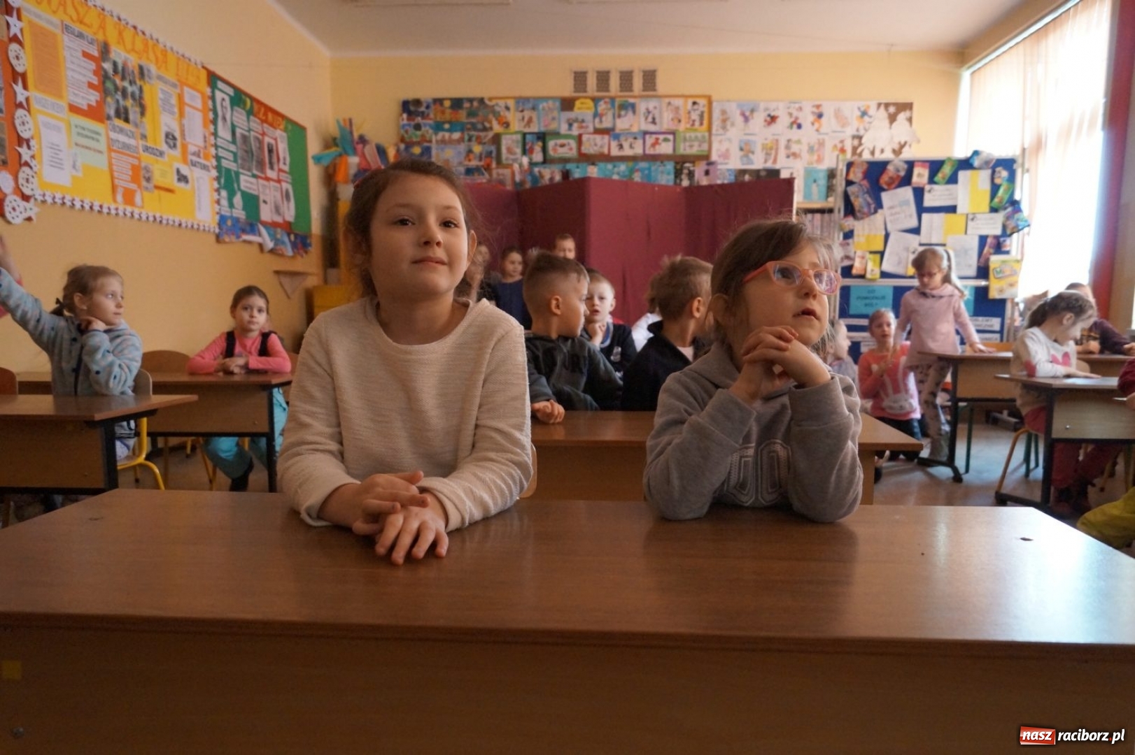 Zdjęcie w galerii na portalu naszraciborz.pl: Szkoła w Nędzy od kuchni. Przedszkolaki na dniu otwartym wiadomości z regionu