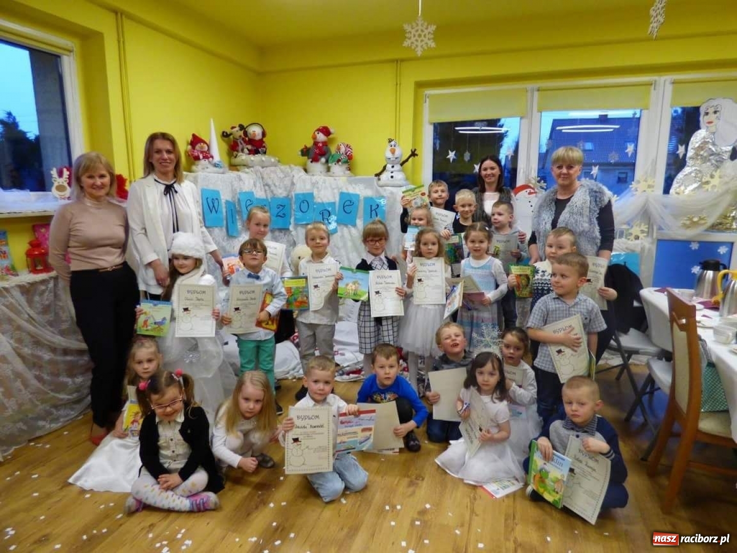 Zdjęcie w galerii na portalu naszraciborz.pl: Literatura u przedszkolaków w Nędzy. Dzieci zachwycone  wiadomości z regionu
