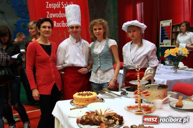 Zdjęcie w galerii na portalu naszraciborz.pl: Moda na kucharzy i informatyków wiadomości z regionu
