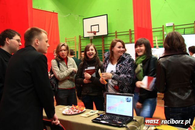 Zdjęcie w galerii na portalu naszraciborz.pl: Moda na kucharzy i informatyków wiadomości z regionu