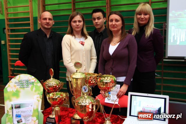 Zdjęcie w galerii na portalu naszraciborz.pl: Moda na kucharzy i informatyków wiadomości z regionu