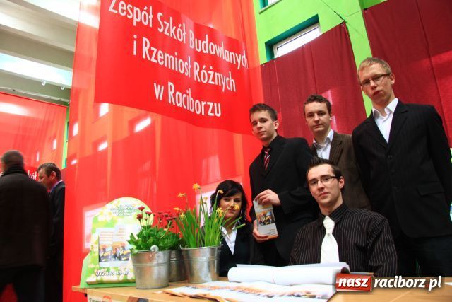 Zdjęcie w galerii na portalu naszraciborz.pl: Moda na kucharzy i informatyków wiadomości z regionu