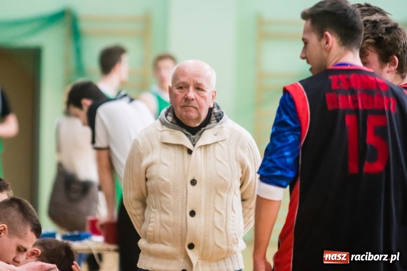 Zdjęcie w galerii na portalu naszraciborz.pl: Koszykarze szkół średnich rywalizowali w Arenie Rafako wiadomości z regionu