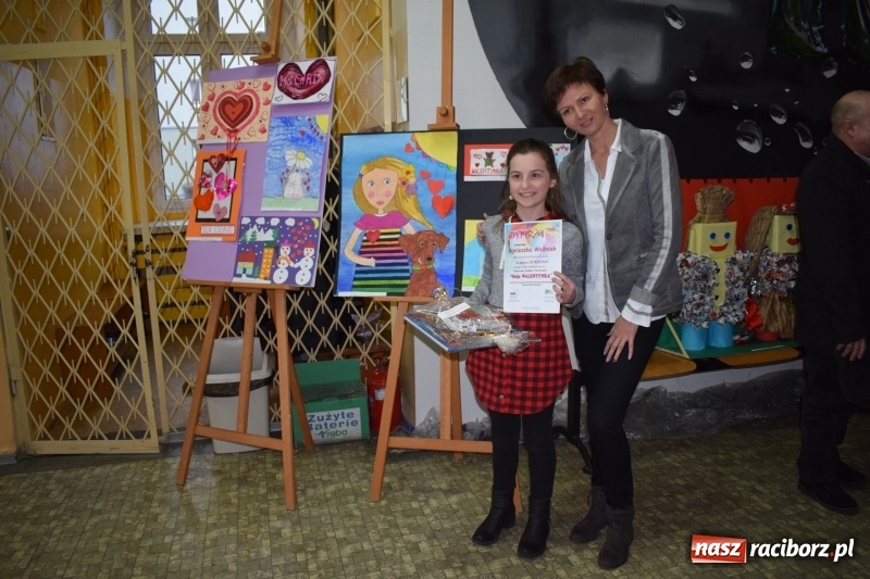 Zdjęcie w galerii na portalu naszraciborz.pl: Finał powiatowego konkursu plastycznego Moja Walentynka w MDK wiadomości z regionu