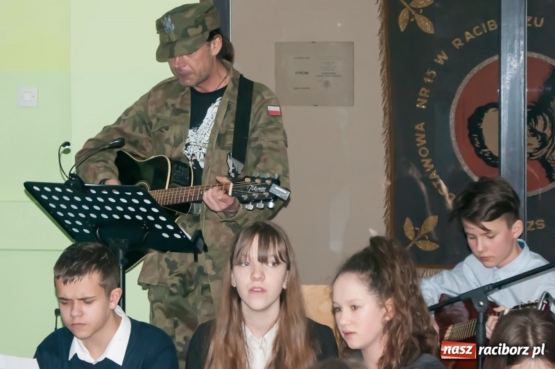 Zdjęcie w galerii na portalu naszraciborz.pl: Wieczorek poetycki poświęcony Żołnierzom Wyklętym za nami wiadomości z regionu