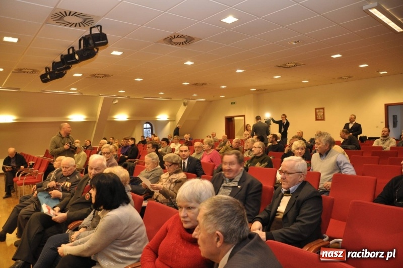 Zdjęcie w galerii na portalu naszraciborz.pl: 3 biliony złotych i zabrane dzieciństwo – spotkanie z posłami na temat reparacji wojennych wiadomości z regionu