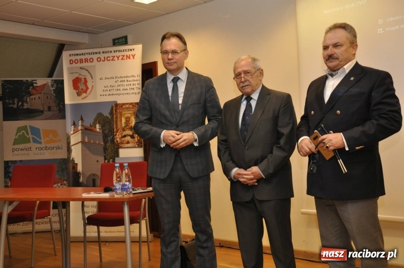 Zdjęcie w galerii na portalu naszraciborz.pl: 3 biliony złotych i zabrane dzieciństwo – spotkanie z posłami na temat reparacji wojennych wiadomości z regionu