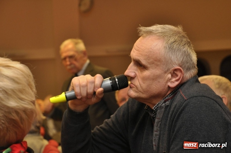 Zdjęcie w galerii na portalu naszraciborz.pl: 3 biliony złotych i zabrane dzieciństwo – spotkanie z posłami na temat reparacji wojennych wiadomości z regionu