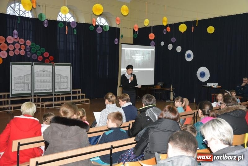 Zdjęcie w galerii na portalu naszraciborz.pl: Dzień otwarty w raciborskiej Czwórce  wiadomości z regionu